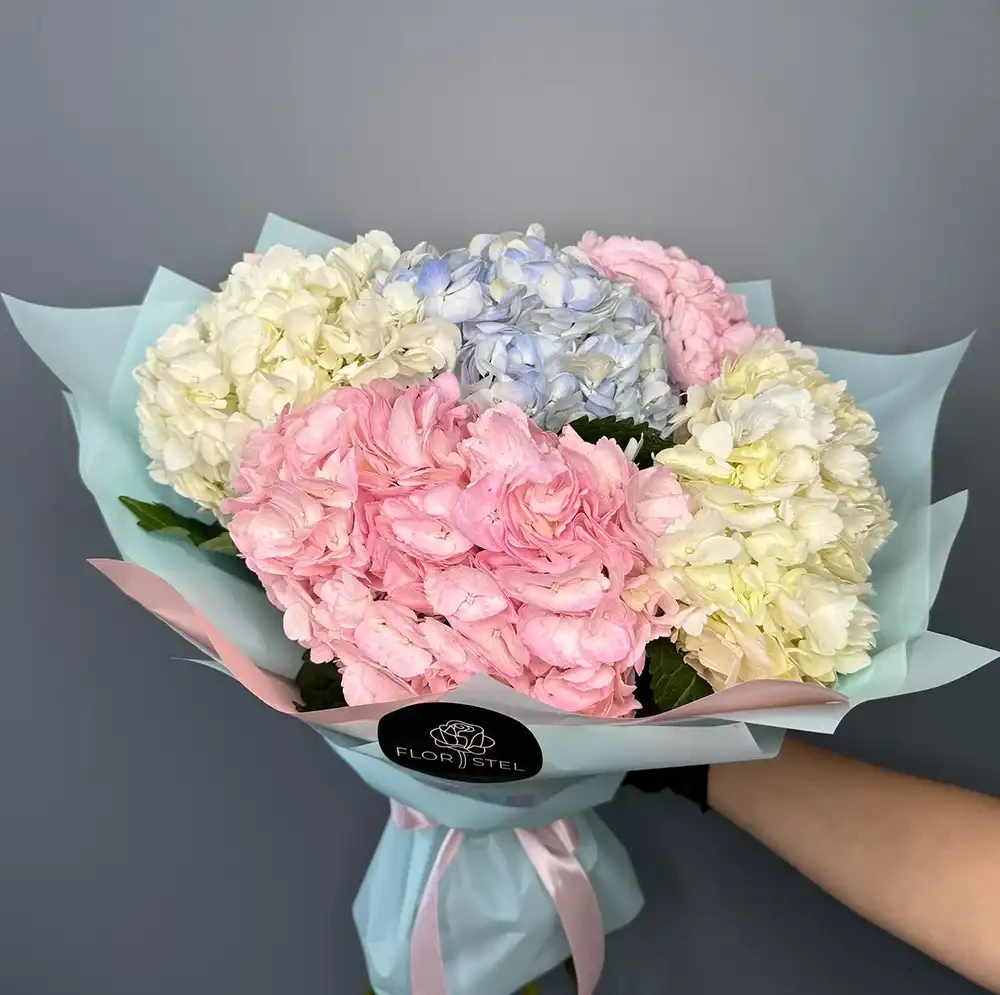 Букет из гортензии