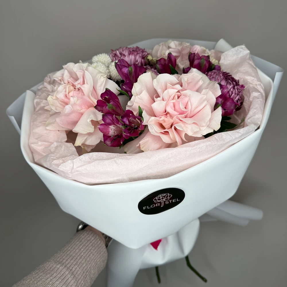 Букет из французских роз, хризантем и Альстромерий