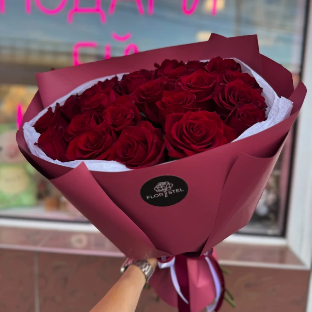 Букет роз Explorer 25 шт